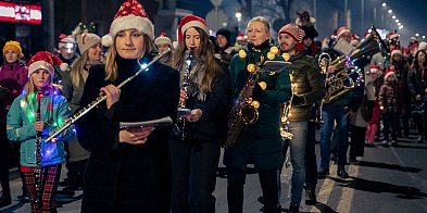 Parada Mikołajkowa przeszła ulicami Kościana-89916