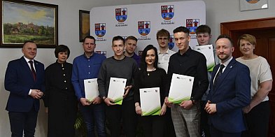 Kolejne dotacje na własne firmy od starosty-90208