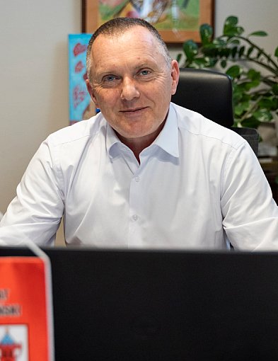 Artur Opas: Powiat inwestuje kompleksowo