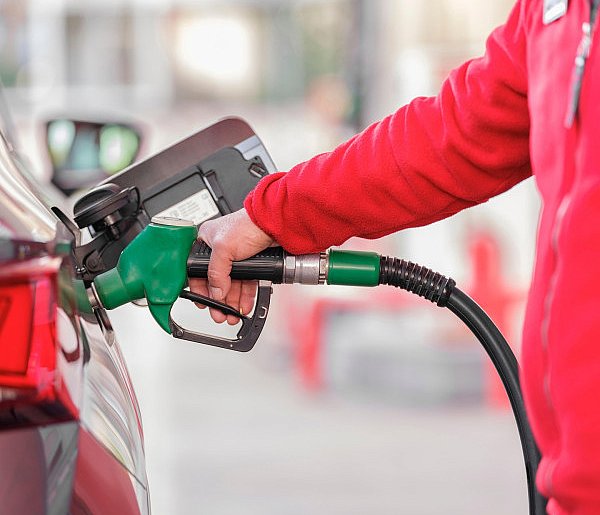 UOKiK skontrolował paliwa. Sprawdź, które stacje wypadły najgorzej-89472