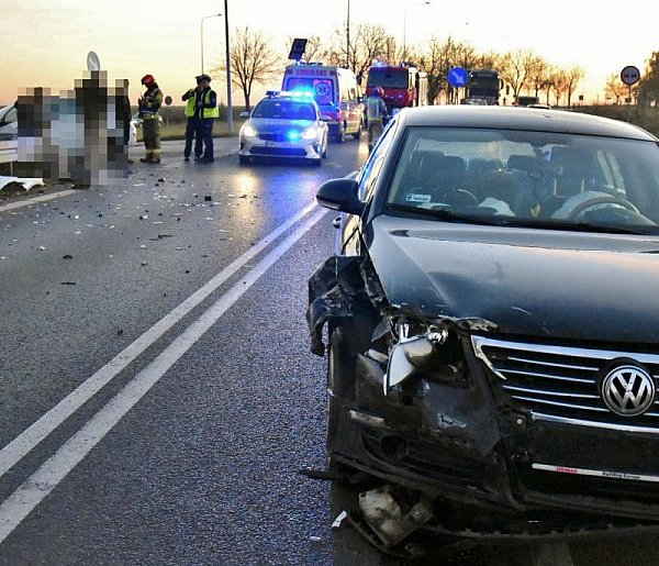 Zderzenie na obwodnicy Kościana. Nie ustąpił pierwszeństwa…-89489