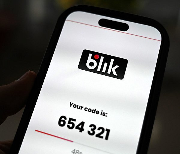 Codzienny przelew BLIK do znajomego? Skarbówka może to sprawdzać-89507
