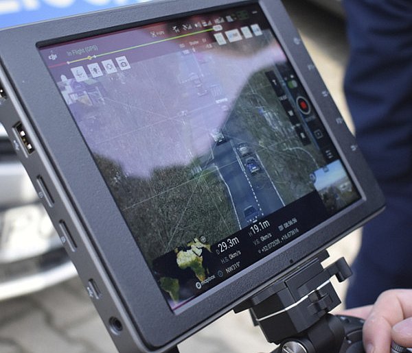 Policyjny dron w akcji. Nałożono 15 mandatów-89522