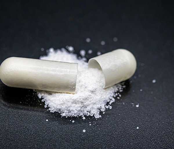 Salmonella w popularnym suplemencie. „Nie należy spożywać”-89665