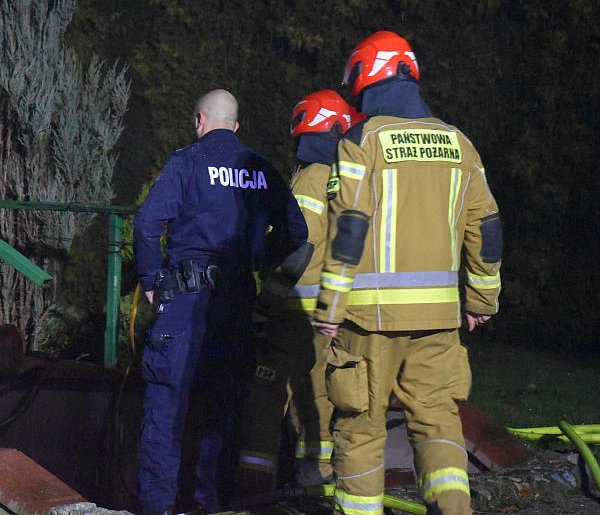 Paliła się kotłownia w domu w Koszanowie [ZDJĘCIA]-89760