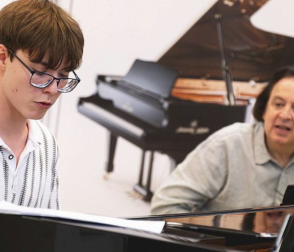 Filip Kauch zaprasza na swoje dwa niezwykłe koncerty-89922