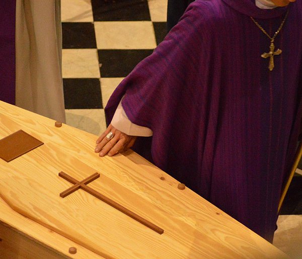 Rewolucja w pochówkach coraz bliżej. Tego w Polsce jeszcze nie było-89953