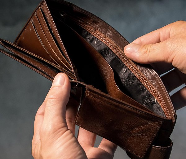 Twój przelew może "utknąć" na 5 dni. Lepiej sprawdź, zanim go wyślesz-90101