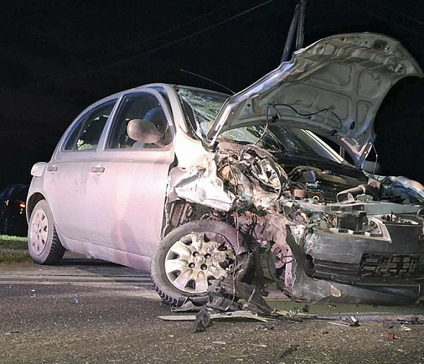 Groźny wypadek w Czempiniu. Kierowca nieprawidłowo wymijał [ZDJĘCIA]-90123