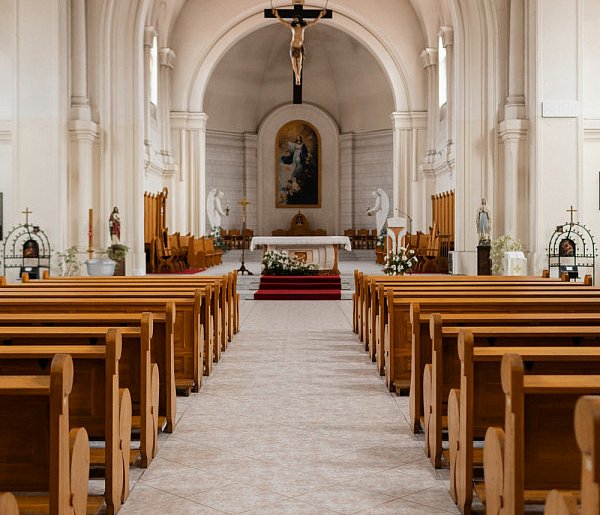 Miliony na Kościół w 2026 roku. Państwo co roku dokłada do duchownych-90229