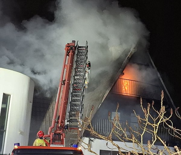 Duży pożar ośrodka wypoczynkowego w Wieleniu [ZDJĘCIA]-90250