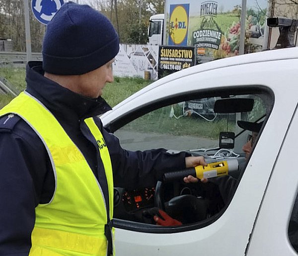 Poranna akcja „Trzeźwość”. Złapana jedna osoba z promilami-90310