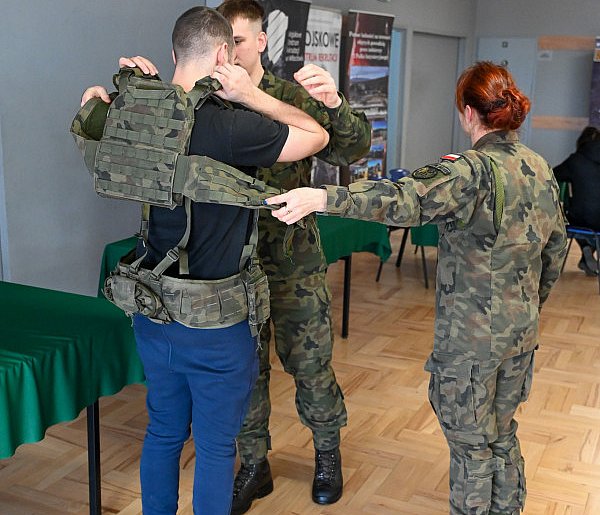 Wojsko wzywa Polaków na komisje. Chodzi głównie o te roczniki-90383