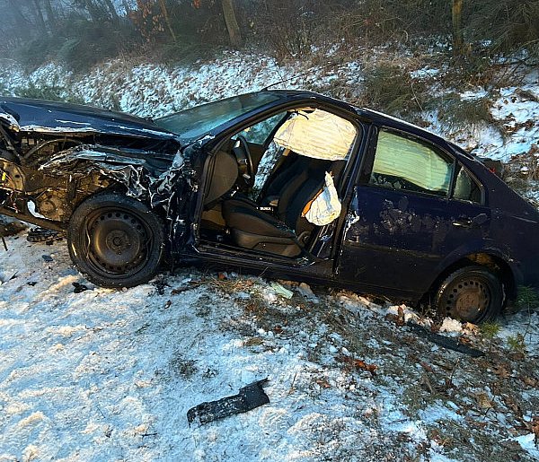Czołowe zderzenie pomiędzy Nietążkowem a Boguszynem [ZDJĘCIA]