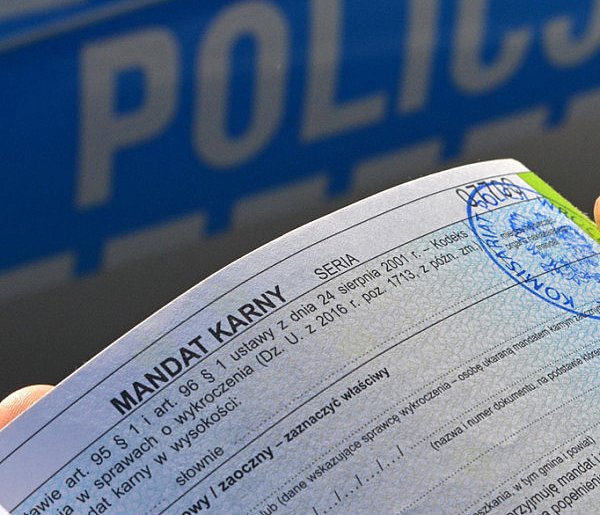 Przekroczył dozwoloną prędkość o 70 km! Zapłaci wysoki mandat