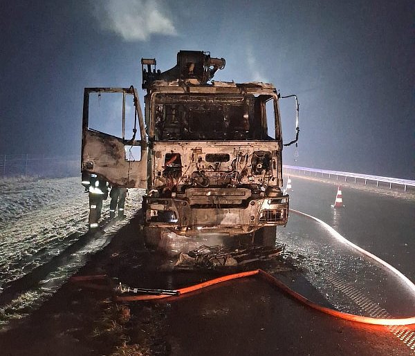 Spłonęła kabina betoniarki na S5 [ZDJĘCIA]