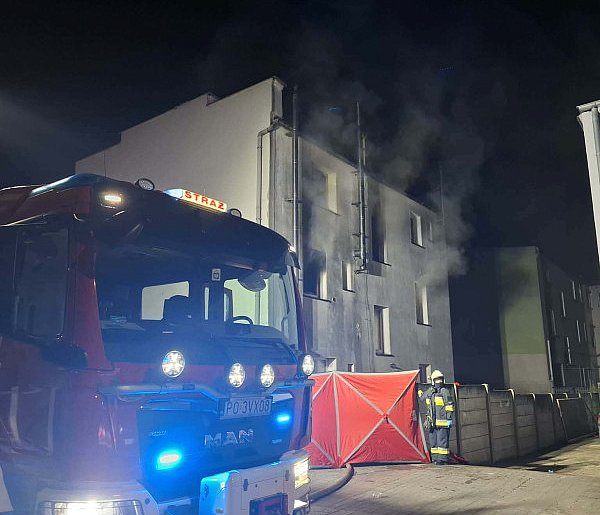 Tragiczny pożar na Gostyńskiej w Kościanie. Nie żyje mężczyzna [ZDJĘCIA]