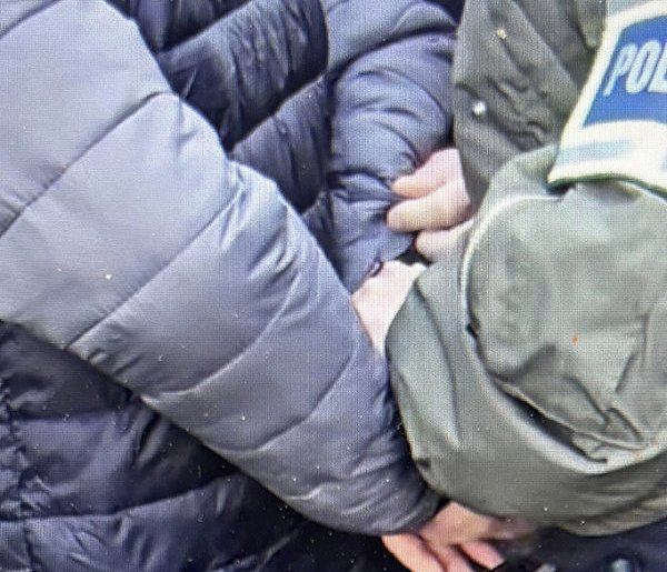 Zatrzymanie 32-latka w Jerce przez „łowców pedofilów”