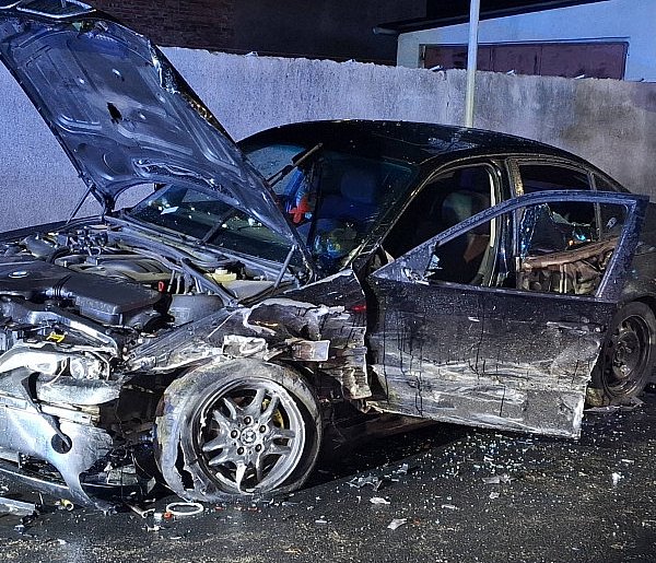 Groźny wypadek w Krzywiniu. Cztery osoby trafiły do szpitala [ZDJĘCIA]