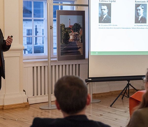 Książka i wystawa poświęcone pamięci pomordowanych leśników