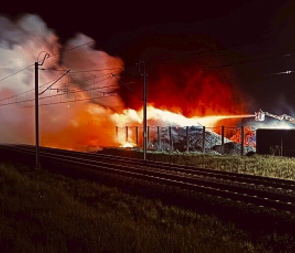 Pożar w zakładzie recyklingu w Przysiece Polskiej!
