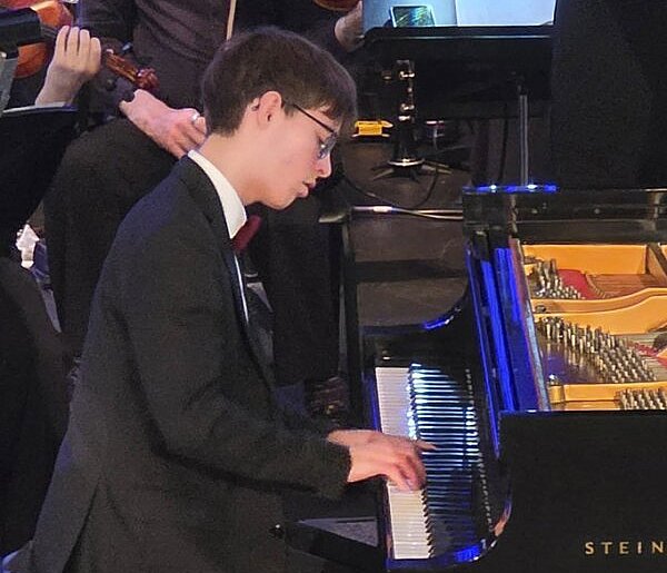 Filip Kauch zagrał w Chicago na pianinie Paderewskiego