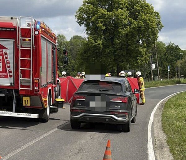 Wypadek z udziałem motocyklisty. Lądował LPR [ZDJĘCIA]