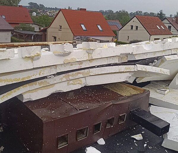 Blisko 30 interwencji strażaków w gminie Krzywiń w wyniku burzy [ZDJĘCIA]