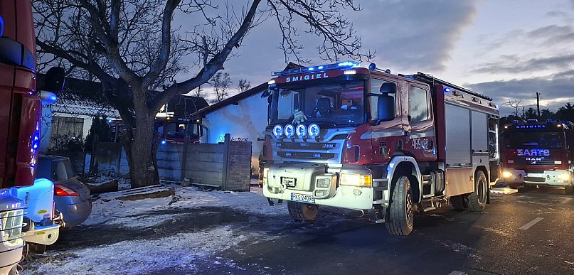Paliła się stodoła w Żegrówku. 12 zastępów straży pożarnej [ZDJĘCIA]