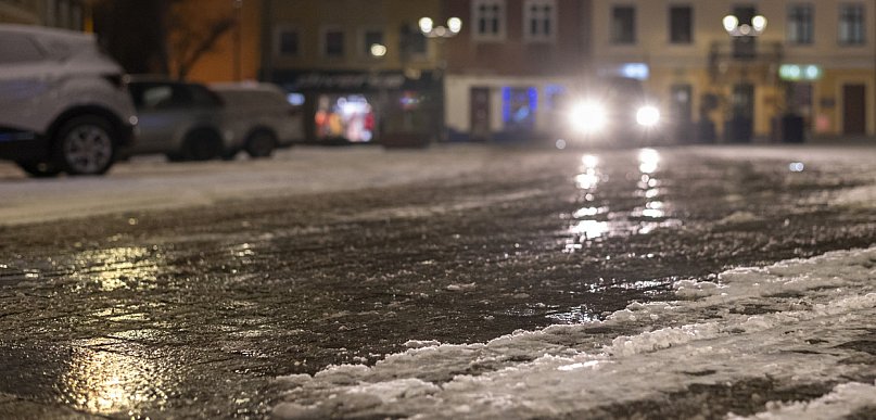 Uwaga na gołoledź! Ostrzeżenie dla powiatu kościańskiego [AKTUALIZACJA]