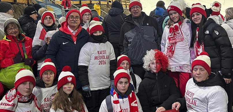 Kibice Jantara dopingują Polaków w konkursie duetów na igrzyskach [ZDJĘCIA]