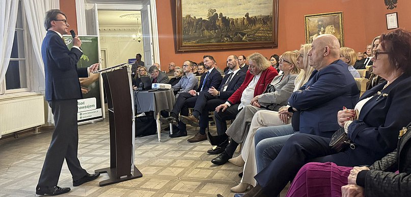 Etykieta stołu i dobre obyczaje – spotkanie w Pałacu w Racocie [ZDJĘCIA]