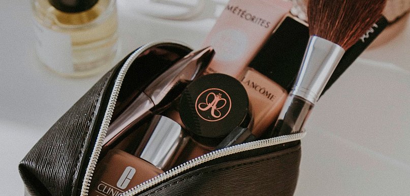 Zestaw do makijażu oczu – sprawdź, co powinien zawierać!