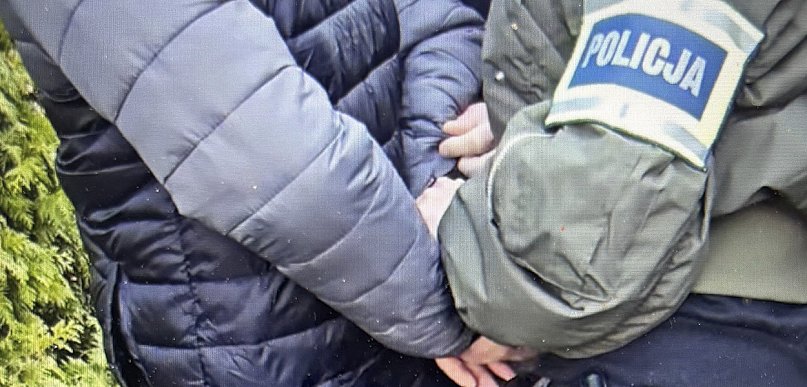 Zatrzymanie 32-latka w Jerce przez „łowców pedofilów”