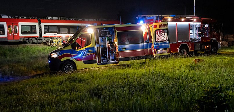 Wypadek na torach w Kościanie. Pociąg potrącił mężczyznę [ZDJĘCIA]