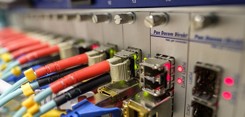Niezawodny partner technologiczny dla automatyki i energetyki