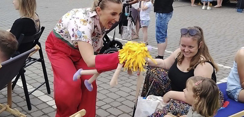 Familijna niedziela i koncert Stwora Głodomora w KOK [ZDJĘCIA]