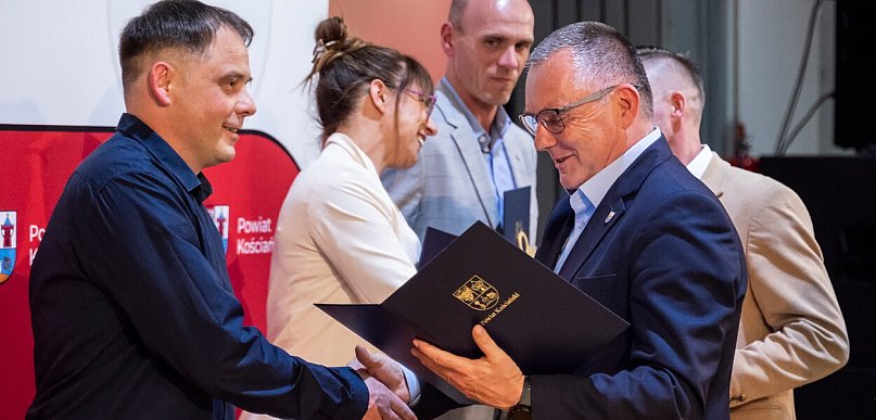 Nagrody dla sportowców i trenerów z powiatu kościańskiego [ZDJĘCIA]