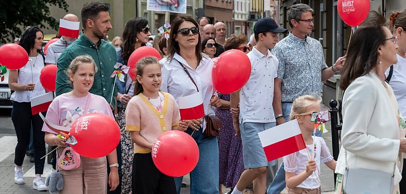 Marsz dla Życia i Rodziny w Kościanie [ZDJĘCIA]