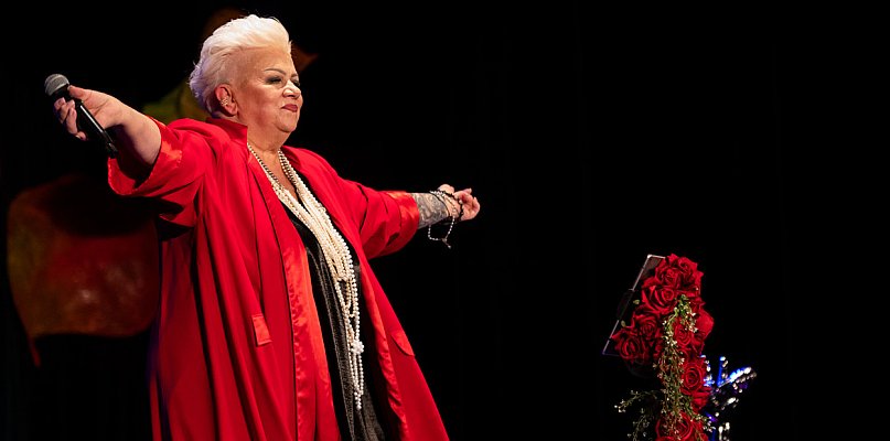 Barbara Parzęczewska porwała kościańskich seniorów [ZDJĘCIA] - 89576