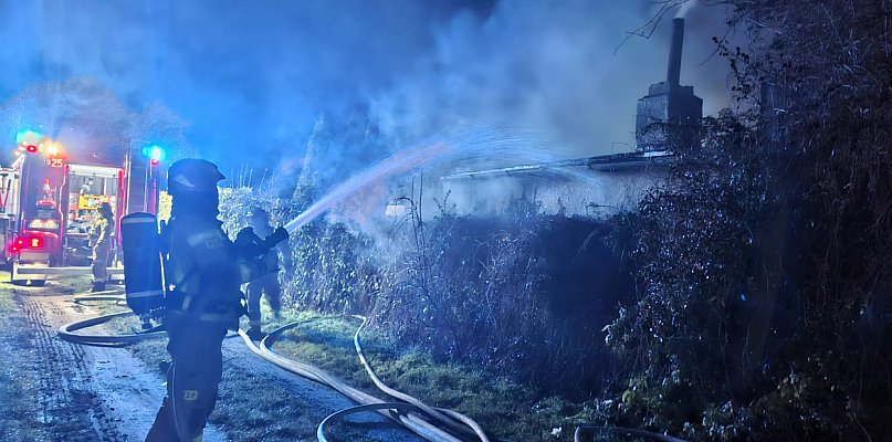 Pożar na Łąkowej w Kościanie. Palił się budynek na działkach [AKTUALIZACJA] - 89940