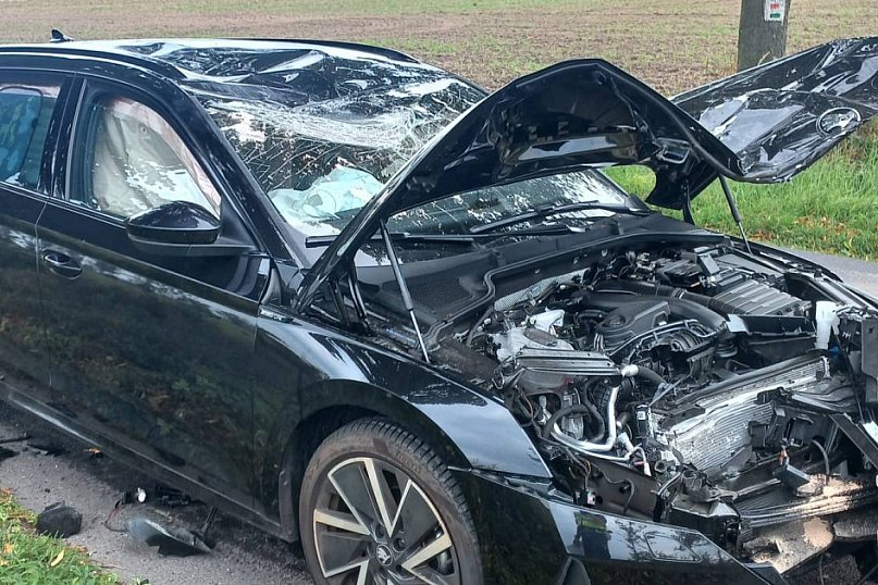 Motocykl zderzył się z osobówką