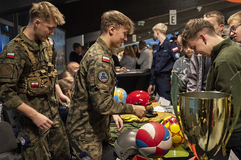 Wyjątkowo tłumna Noc Zawodowców 2025