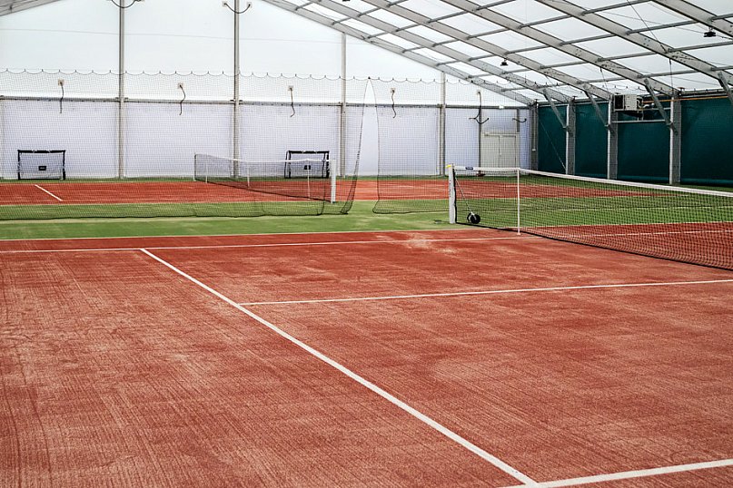 Zadaszone korty tenisowe w Kościanie