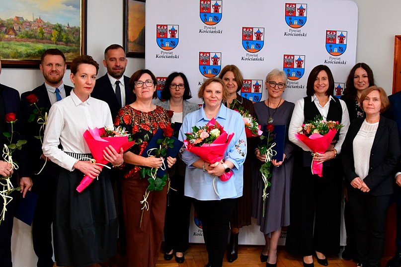 Nagrodzeni z okazji Dnia Edukacji Narodowej