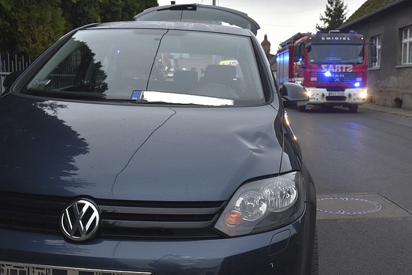 Rowerzysta zderzył się z samochodem w Śmiglu