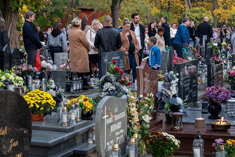 Uroczystość Wszystkich Świętych na kościańskich cmentarzach