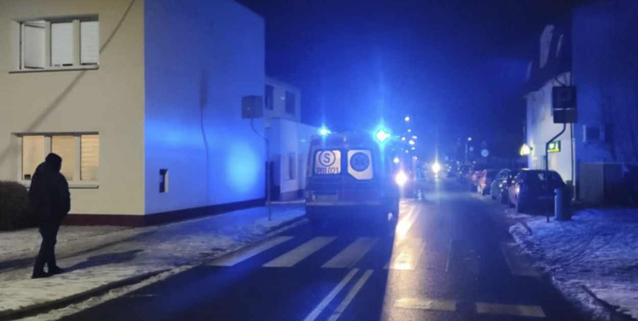 Tragiczne zdarzenie w mieszkaniu w Kościanie. Nie żyje kobieta