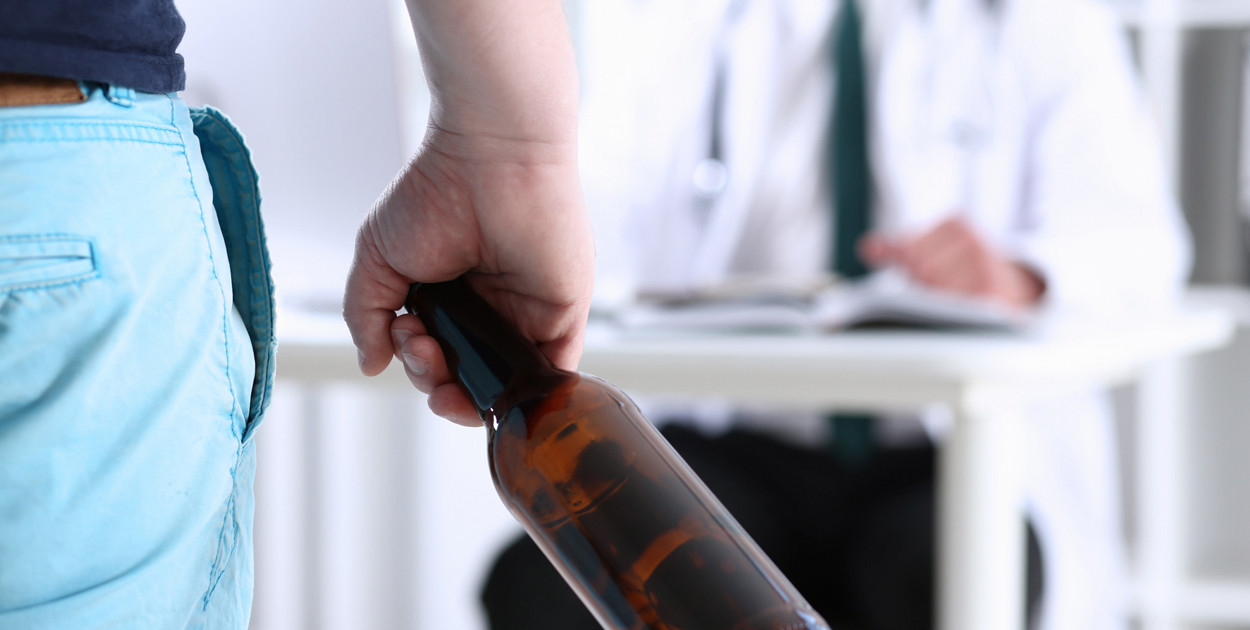 Ośrodek leczenia uzależnień – jak wybrać i nie trafić na pseudoterapie