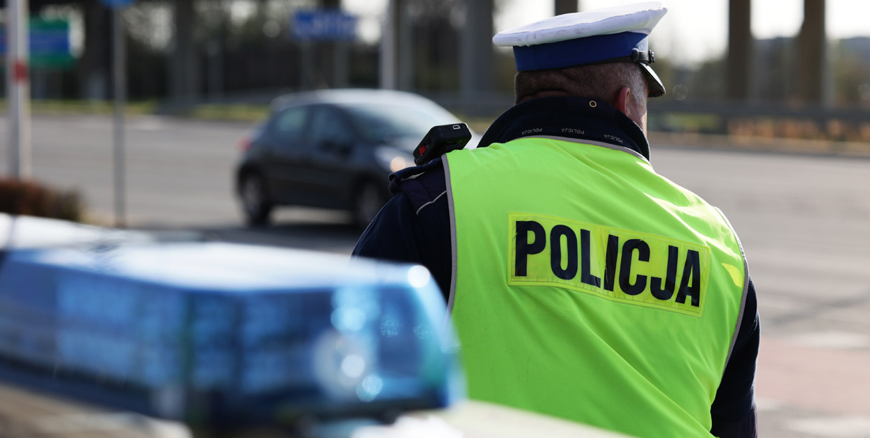 20-latek pędził po obwodnicy Kościana. Stracił prawo jazdy